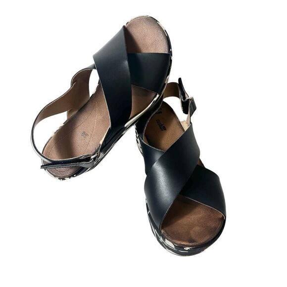 Clarks Collection Sandals Black Leather Sling Back Open Toe Wedge Women's Sz 7 W - Picture 2 of 12